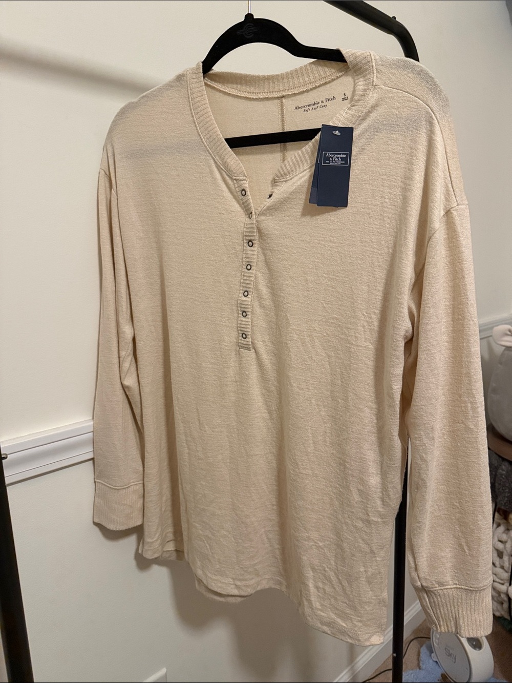 Abercrombie & Fitch Cream Long-Sleeve Henley Top